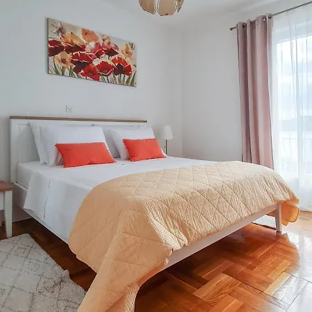 Klara Apartment Viganj