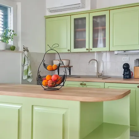 Klara Apartment Viganj