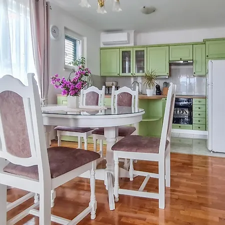 Apartment Klara Viganj